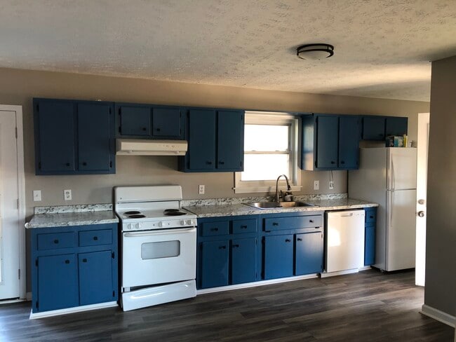 Photo - 1167 Hall Memorial Rd NW