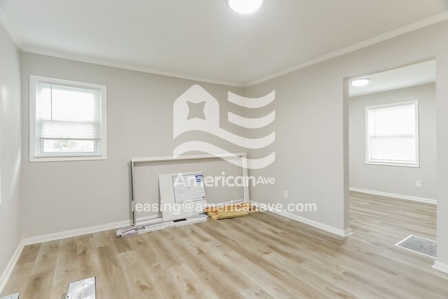 Photo - 716 84th Pl S