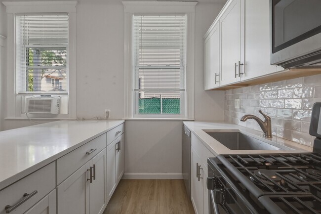 Photo - 150 South St Unit 1A