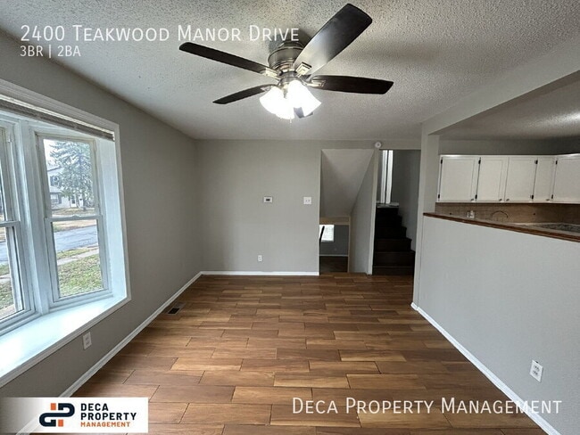Photo - 2400 Teakwood Manor Dr