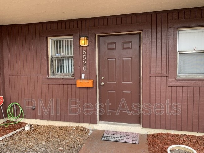 Building Photo - 6520 SW 41st Pl Unit #161 Rental