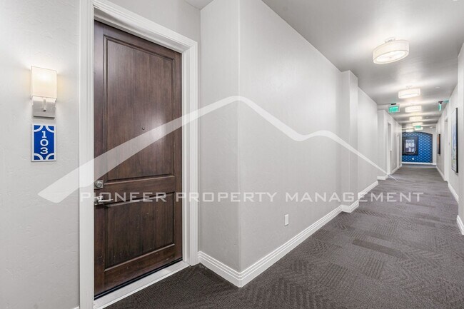 Photo - Spacious Condo with Washer/Dryer and Centr... Unit 103