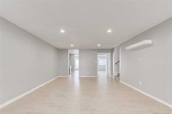 Photo - 14228 Misty Meadow Ln Unidad True