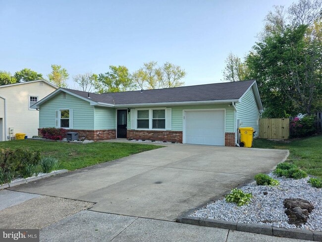 Photo - 2090 Jason Ct