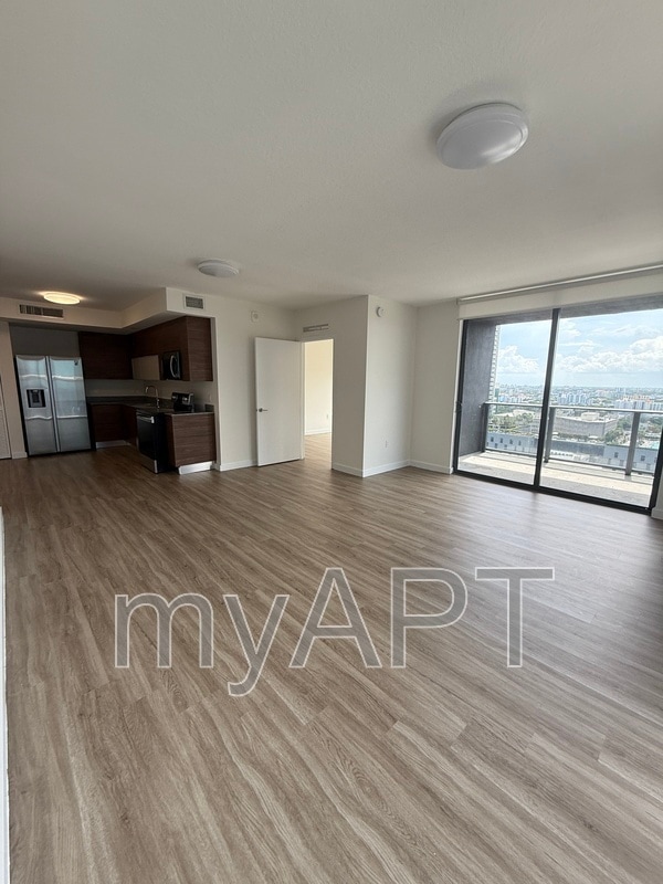 Photo - 513 N Miami Ave Condo Unit B2