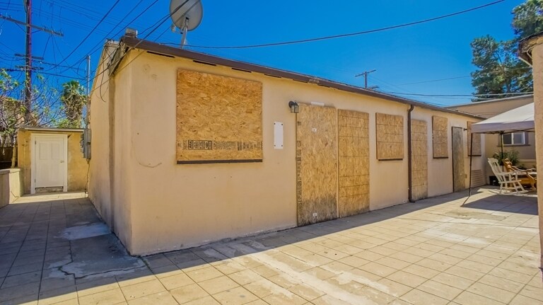 Estructura media - No conforme - 5122 Huntington Dr S