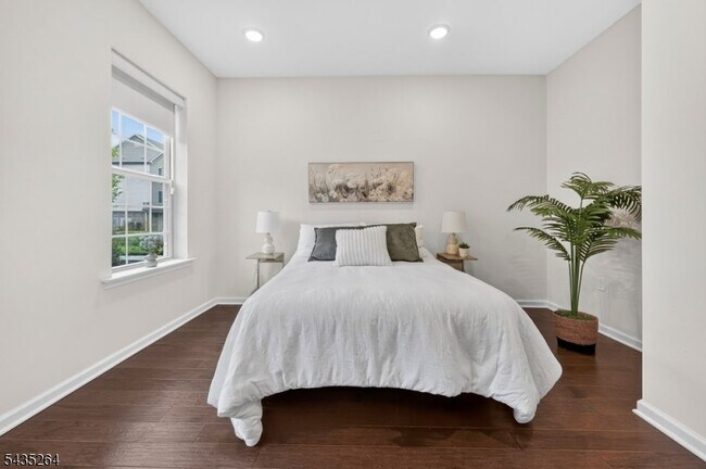 18 Cortland Ct