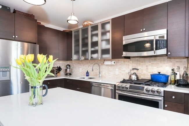 Photo - 232 Pavonia Ave Unit 322