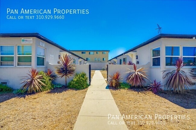 Photo - 11314 1/2 S Truro Ave-