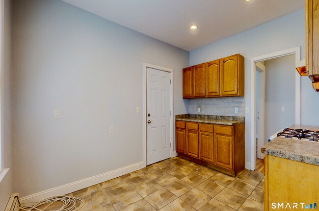 Photo - 51 Mead St