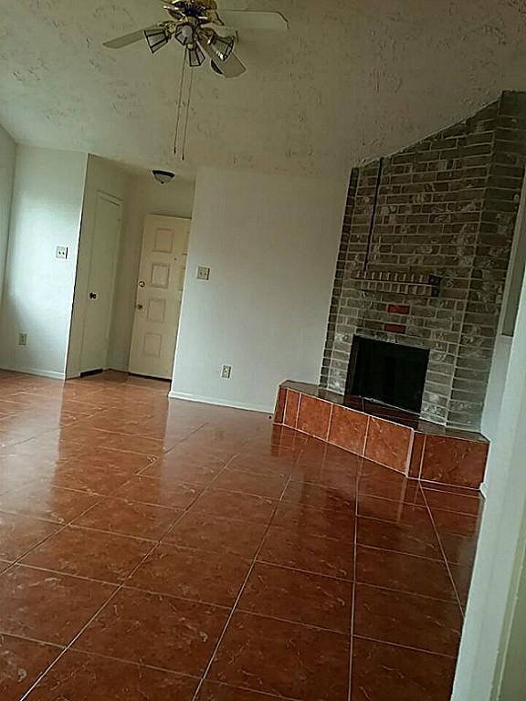 Photo - 3 bedroom, 2 bath Duplex to Make Home