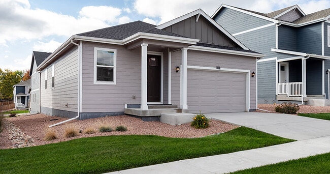 Building Photo - Pikes Peak Heights