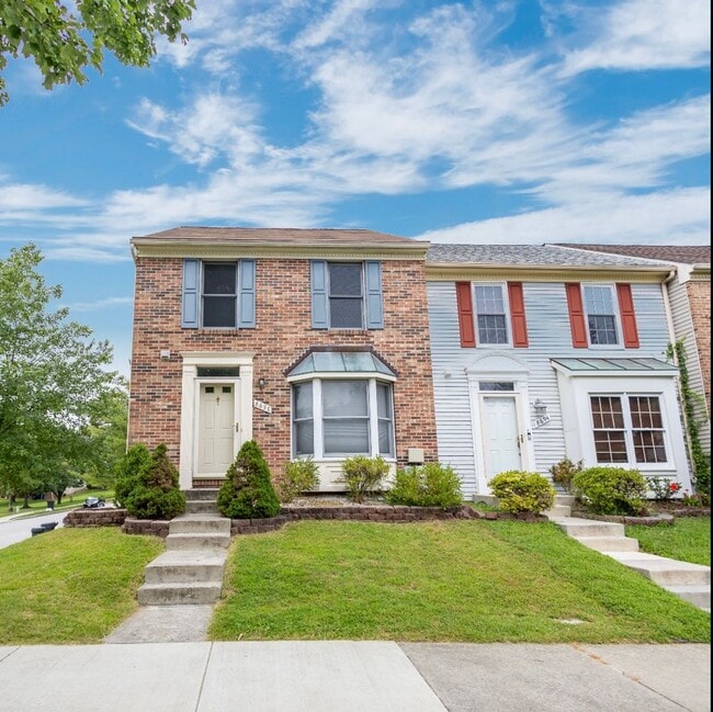 Building Photo - Lovely 3 BR/3.5 BA Townhome in Ellicott City!
