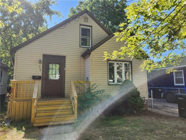 Building Photo - 239 N Midler Ave Rental