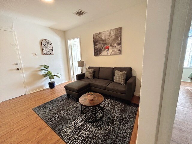 Photo - 2811 Rosedale St Unit 3