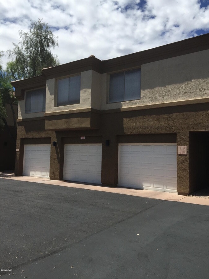 Photo - 1445 E Broadway Rd