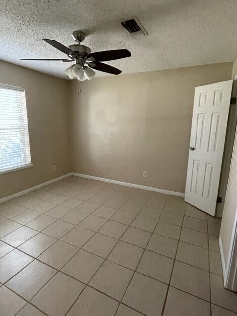 12225 11th St