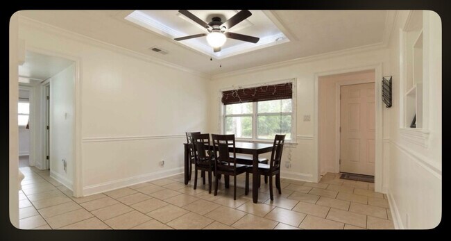 Photo - 617 N 9th Plaza