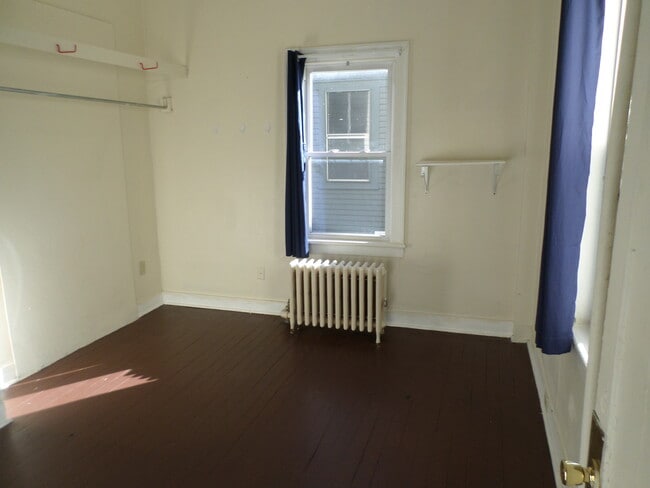 146 Colchester Ave