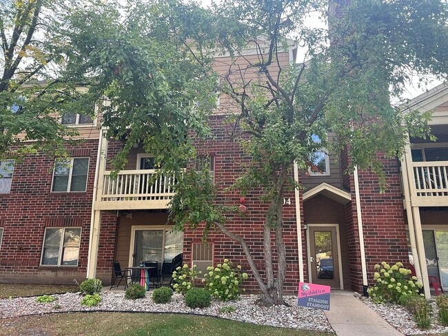 Photo - 104 Glengarry Dr Unit 208