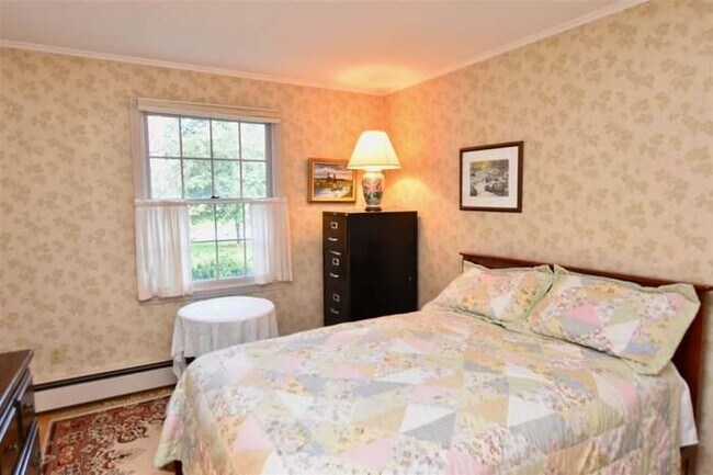 Photo - 15 Marolin St