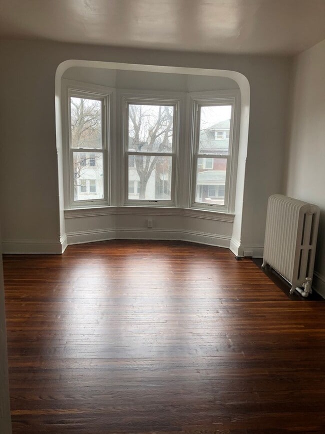 Photo - 1 Bedroom 1 Bath, 2nd Floor on the Avenues-York City SD
