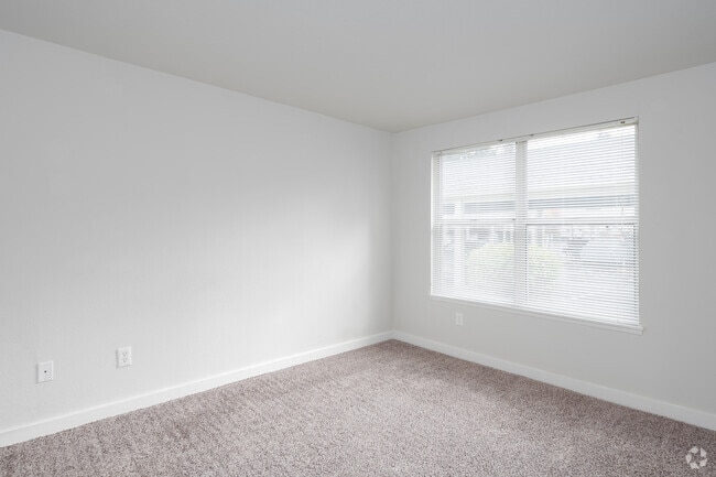 2BD, 1BA - 924SF