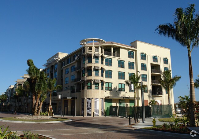 Photo - 9123 Tamiami Trl