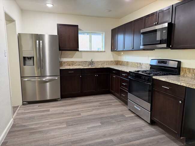 Photo - 216 Veranda Rd NW