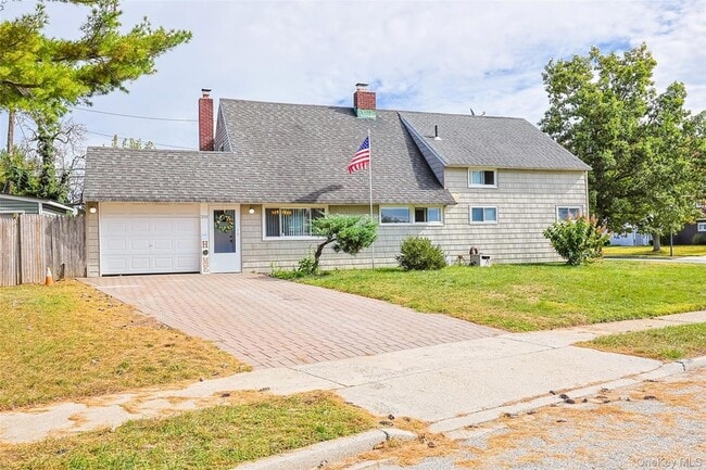 Photo - 201 Sprucewood Dr