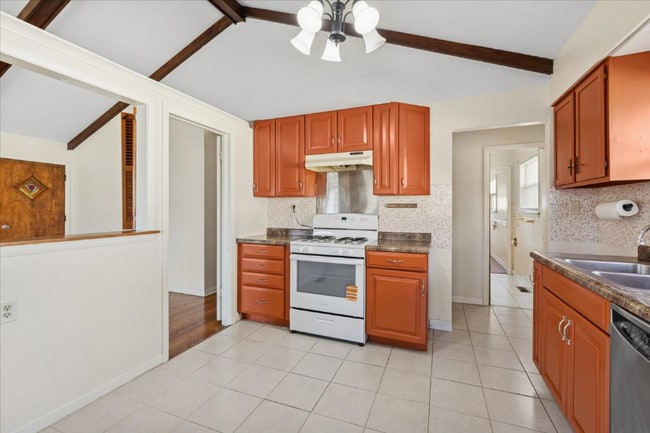 Photo - 8538 Mango Ave