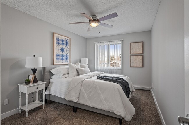 Lexington Hills Apartments