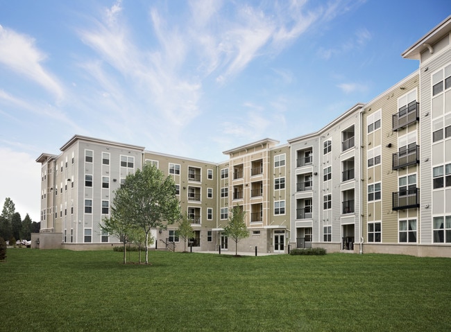 Heritage Village at Oakhurst (55+)