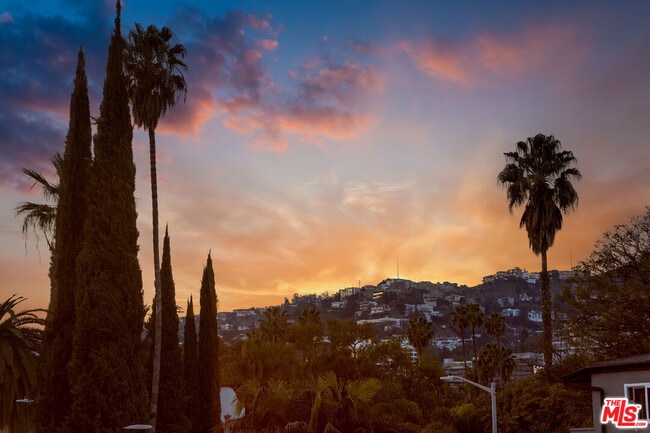 Photo - 950 Havenhurst Dr Unidad 6