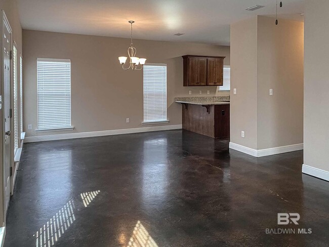 Photo - 12919 Churchill Dr