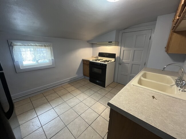 Photo - 618 N 9th St