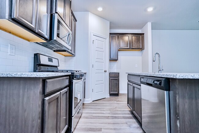 Photo - 112 Telford Dr