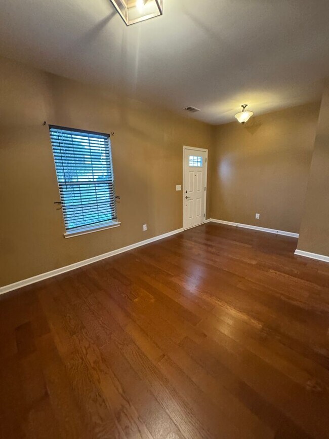 Photo - 4 bedroom 2.5 bathroom in Bellevue's Avondale Park neighborhood.  All bedrooms upstairs, open con...