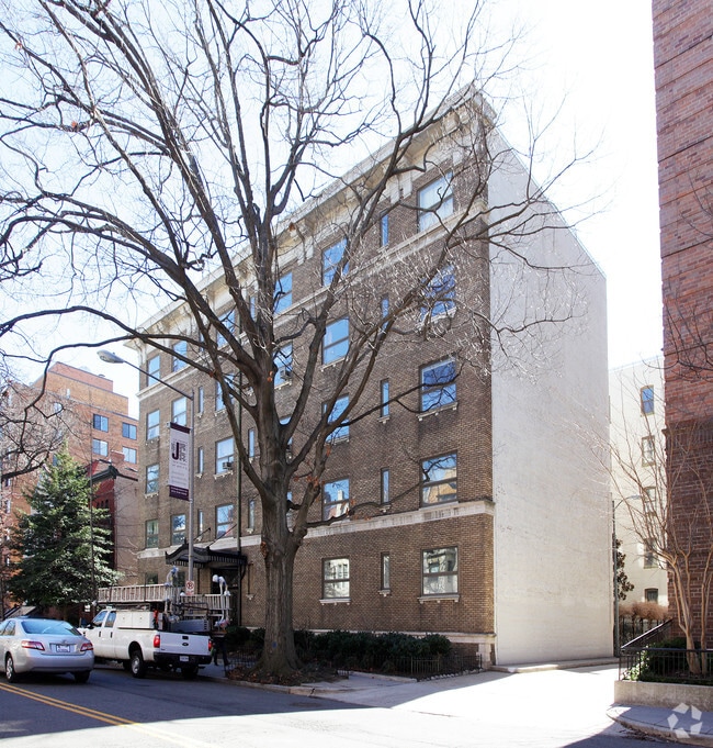 Primary Photo - 1734 P St NW