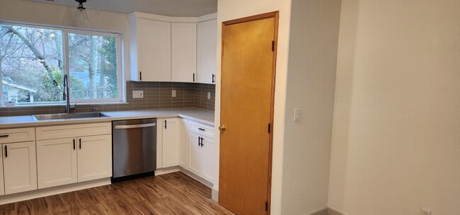 Photo - 1008 SE Sherrett St