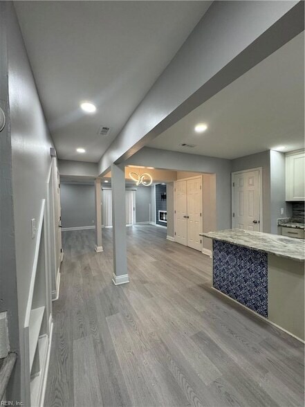 Photo - 712 White Hall Ln
