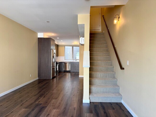 Photo - 2407 S Holgate St Townhome