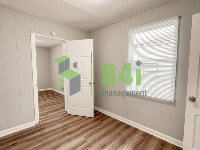 Photo - 355 Liberty Ave