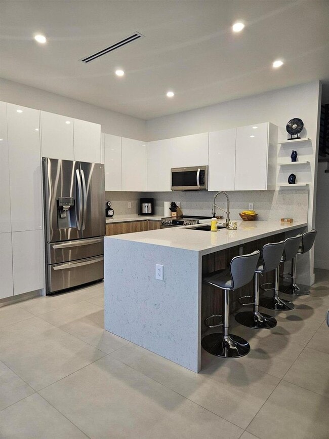 Photo - 2275 SE 7th St