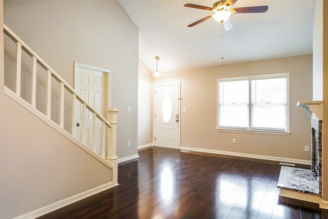 Photo - 765 Rawls Dr