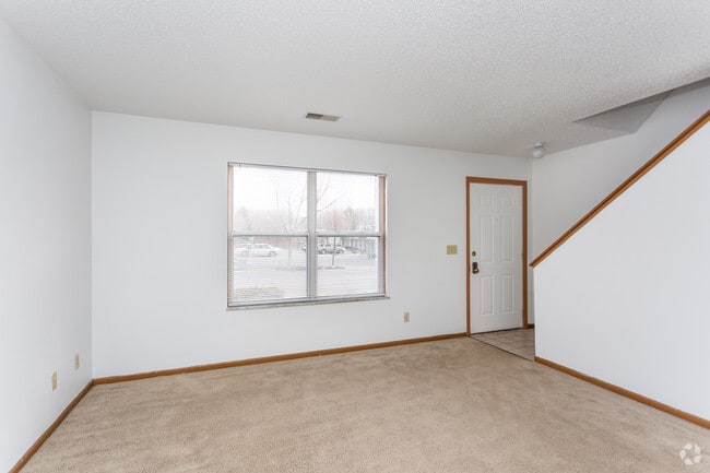 3BR, 1.5BA - Townhome - 1223 SF - Whispering Pines Apartments