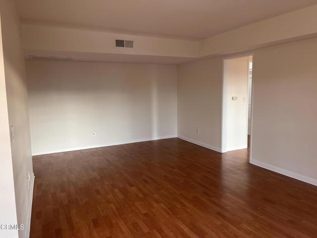 Photo - 330 S Mentor Ave Unit 302