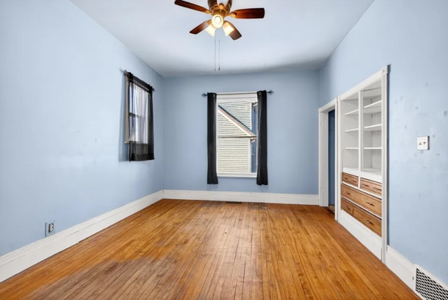 Photo - 328 E Fond du Lac St Unidad Lower