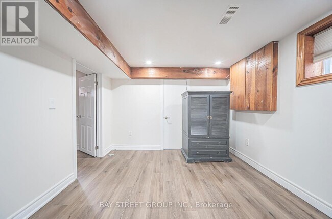 Photo - 538 Queens Dr