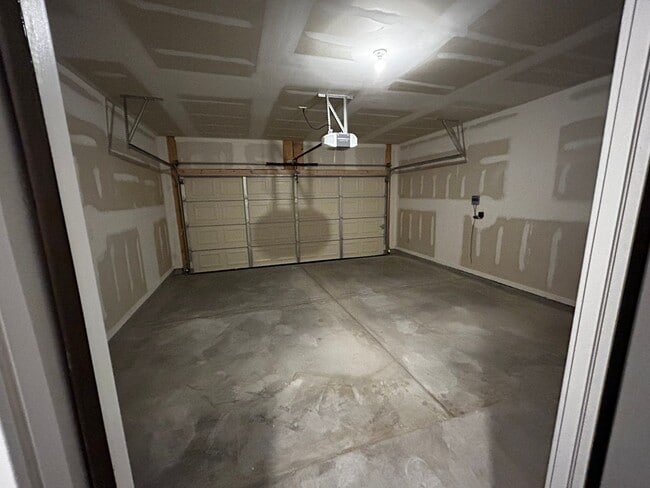 Photo - Beautiful home in Legends West *New Build*